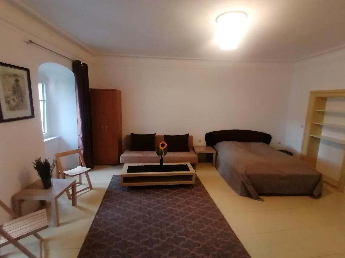 Ferienwohnung Krizkov Dom Kremnitz Exterior foto