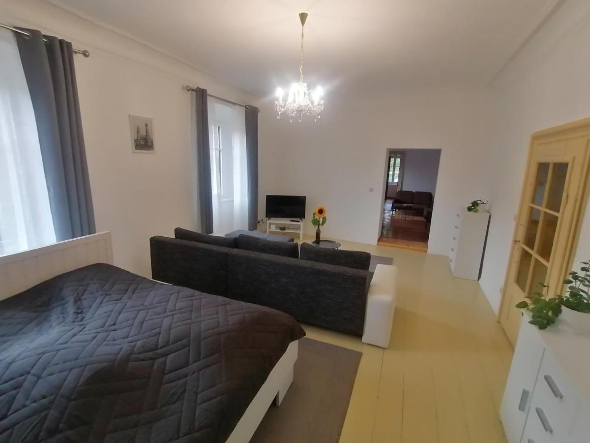 Ferienwohnung Krizkov Dom Kremnitz Exterior foto
