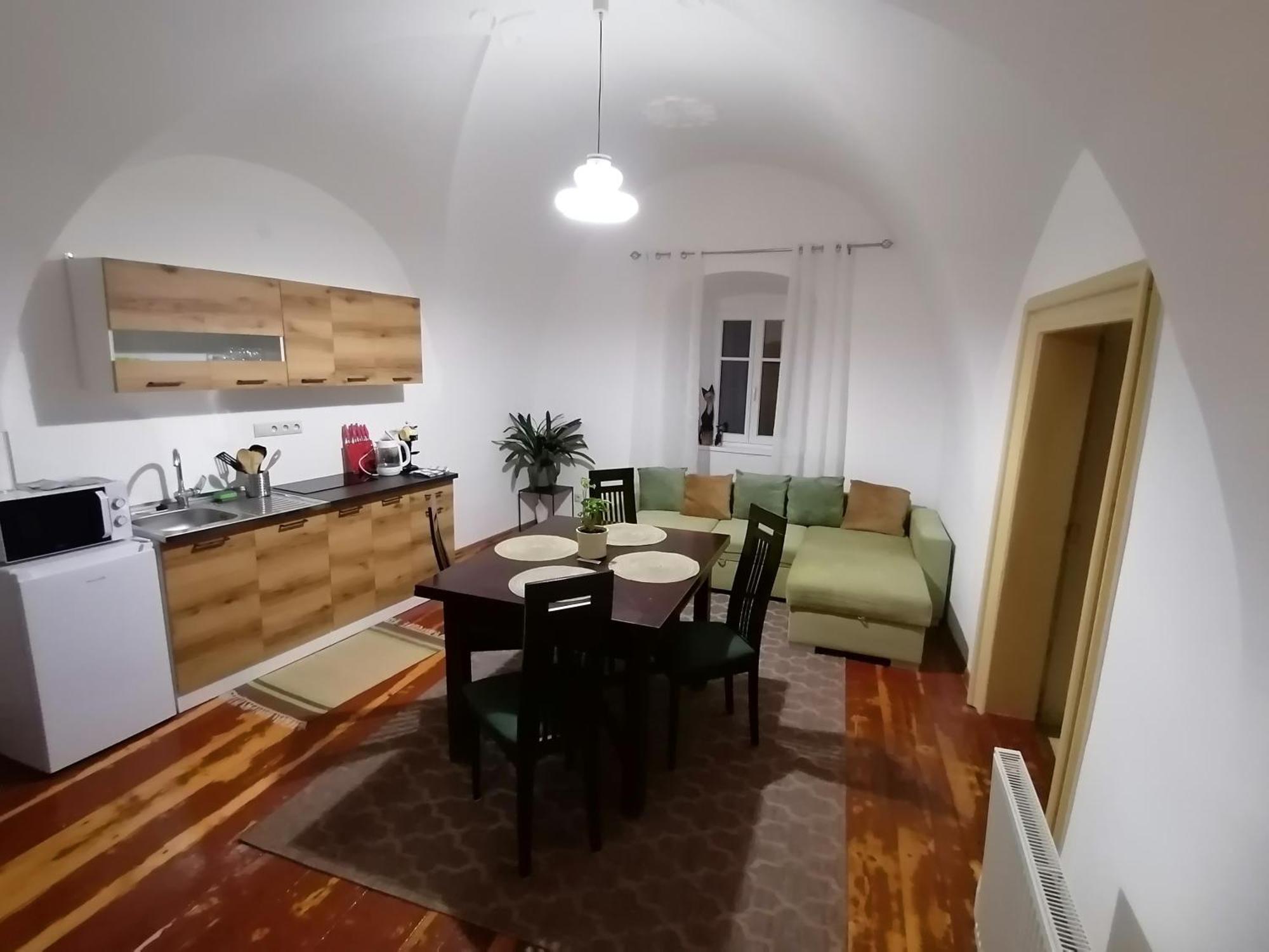 Ferienwohnung Krizkov Dom Kremnitz Exterior foto