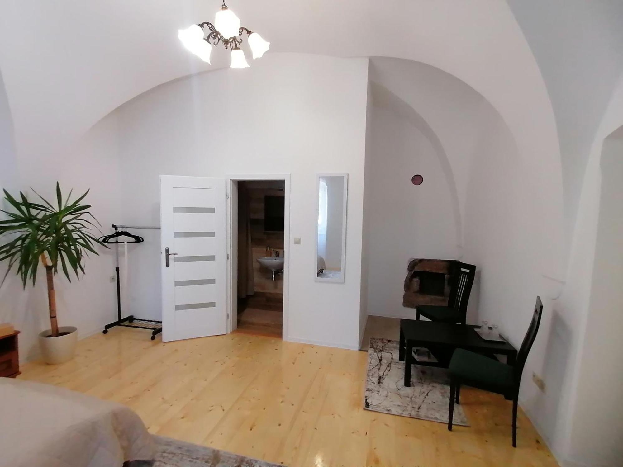 Ferienwohnung Krizkov Dom Kremnitz Exterior foto