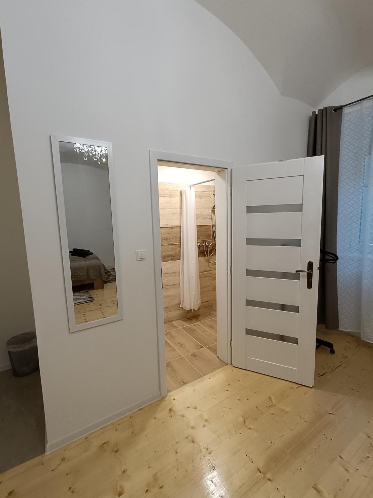 Ferienwohnung Krizkov Dom Kremnitz Exterior foto